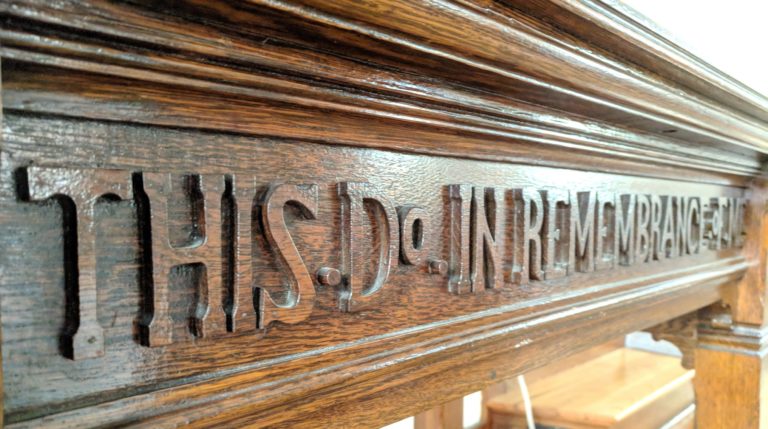 How Do We Honor Christ in the Lord’s Supper?